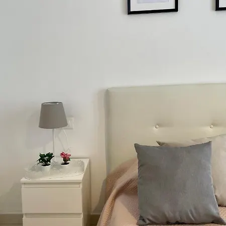 Апартаменты Nicole's Appartament-a 15 Min Dal Duomo